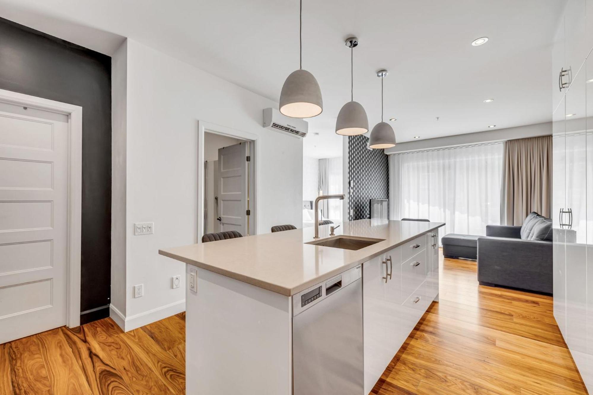 Initial / Ilot / Downtown Apartment Quebec City